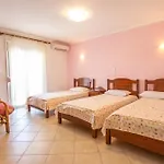 Αnemos Beach Vrasna Aparthotel 3*