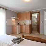 Αnemos Beach Vrasna 3*