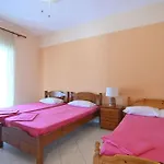 Ξενοδοχείο με διαμερίσματα Αnemos Beach Vrasna