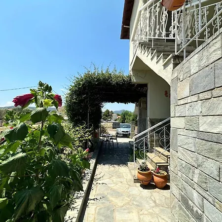 Αnemos Beach Vrasna 3*
